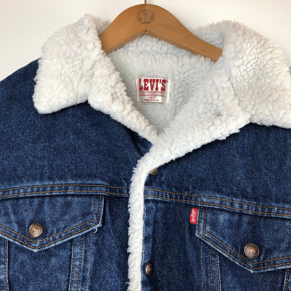 Levi's Trucker Sherpa Lined Denim Jean Jacket - Picture 2 of 8